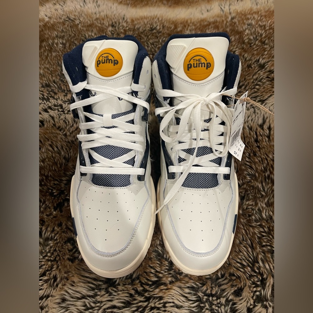 Mens Reebok Pump Sneakers